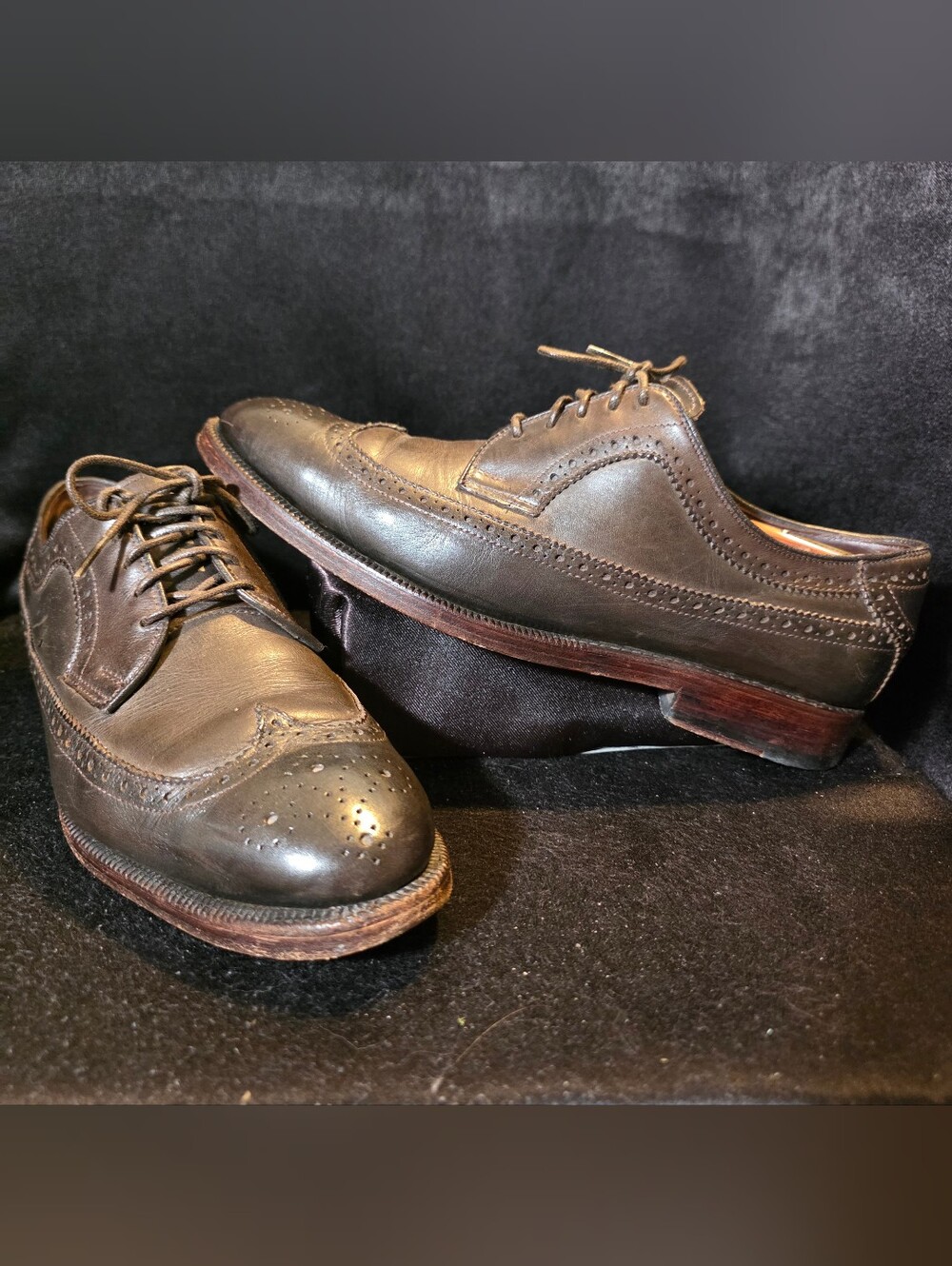 Allen Edmonds Classic Men's Brown Leather Wingtip Dress Shoes Size 10
